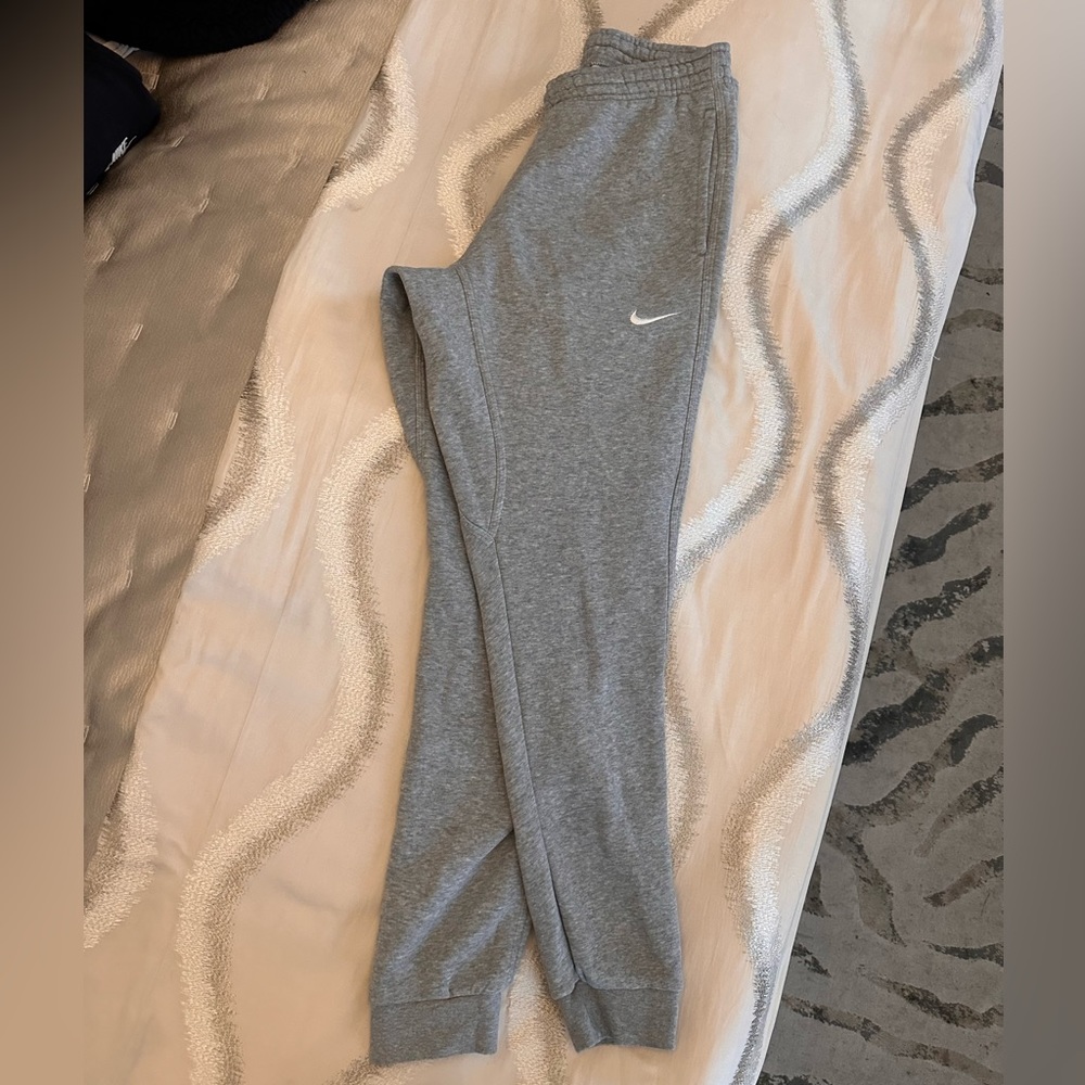 Grey Nike sweatpants